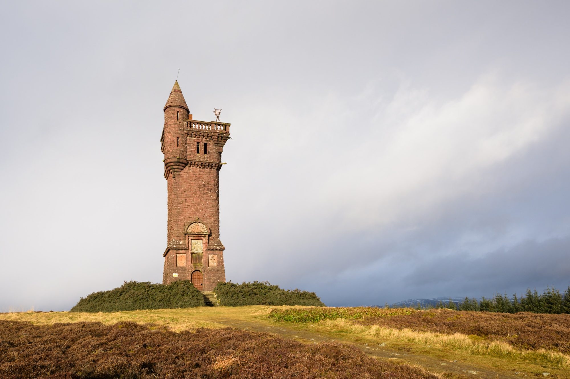 Airlie Monument, Angus